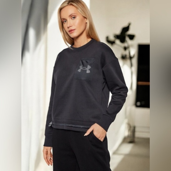 Under Armour UA Sweater Womens Black Crewneck Sweatshirt Pullover Gym SM EUC - Picture 4 of 15